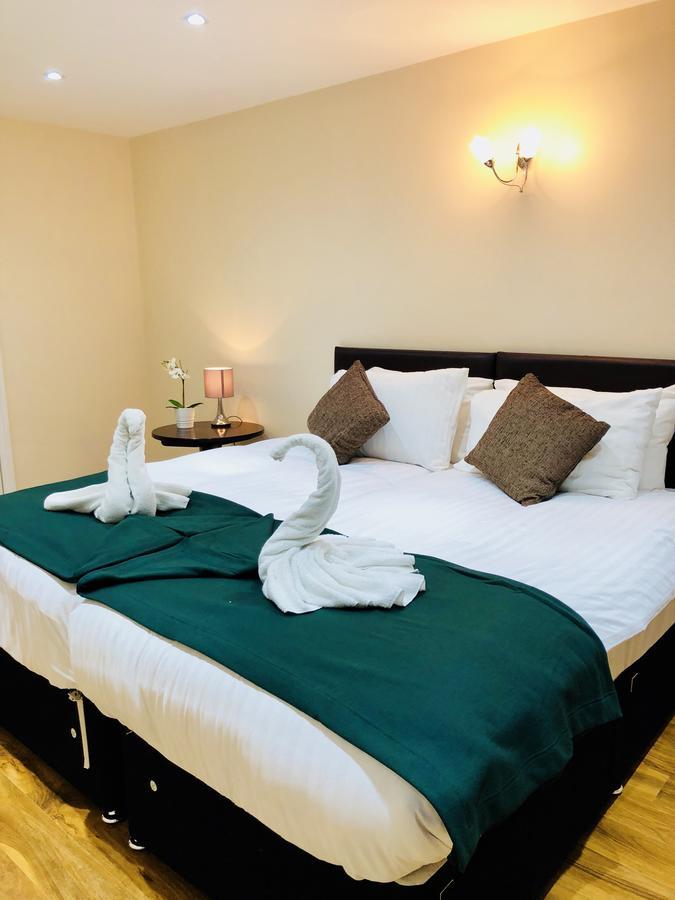 Gable Lodge London B&B Enfield Exterior foto
